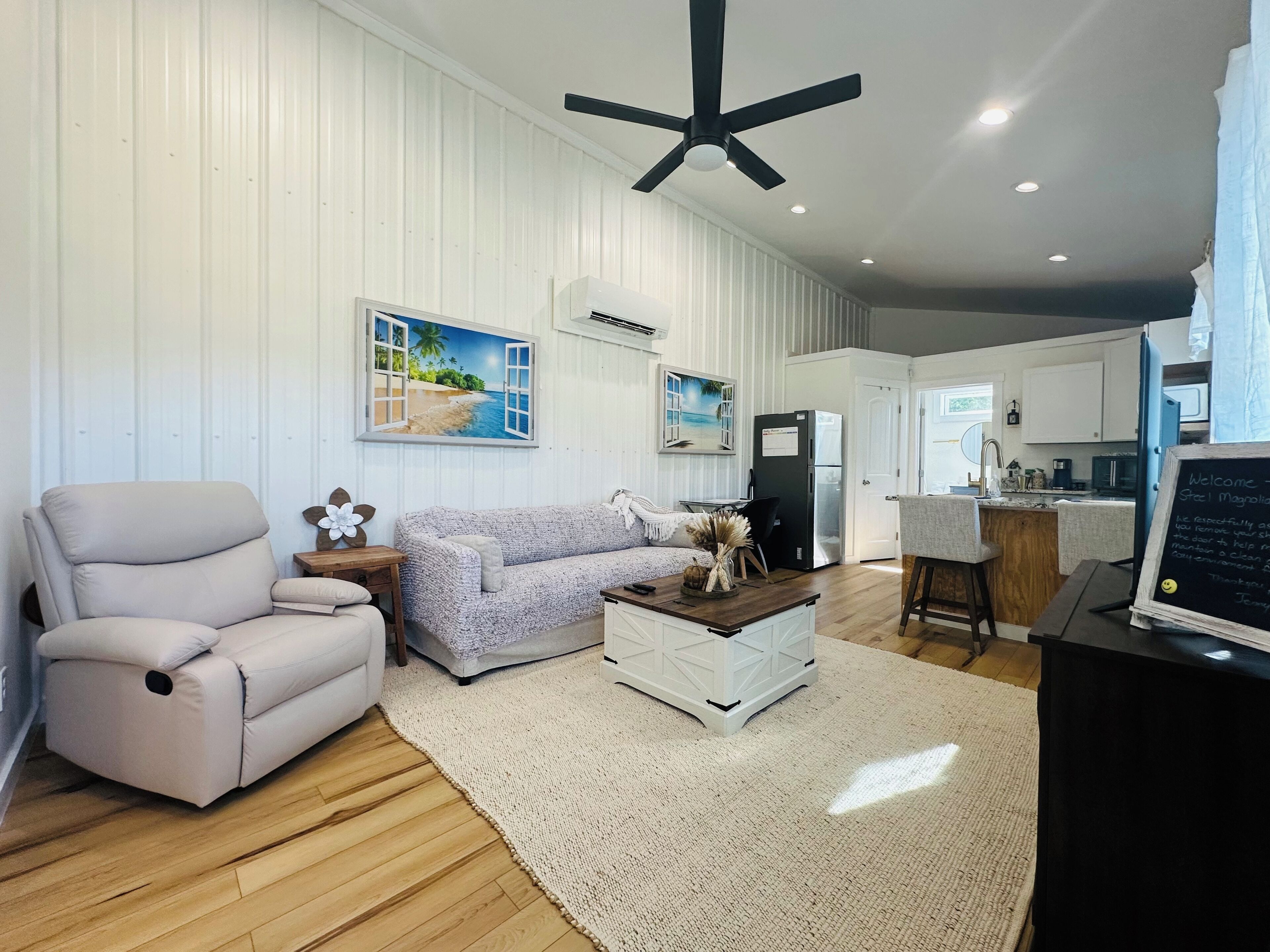 Smart TV, fireplace, DVD player