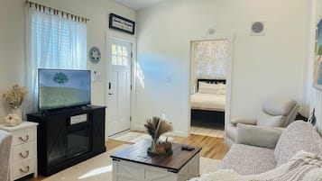 1 habitación, escritorio, wifi gratis y ropa de cama