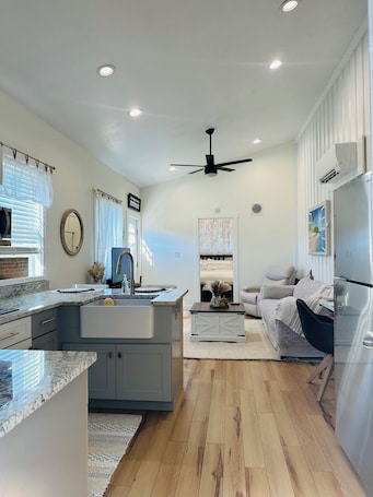Interior. Cozy Barndominium Guest Home