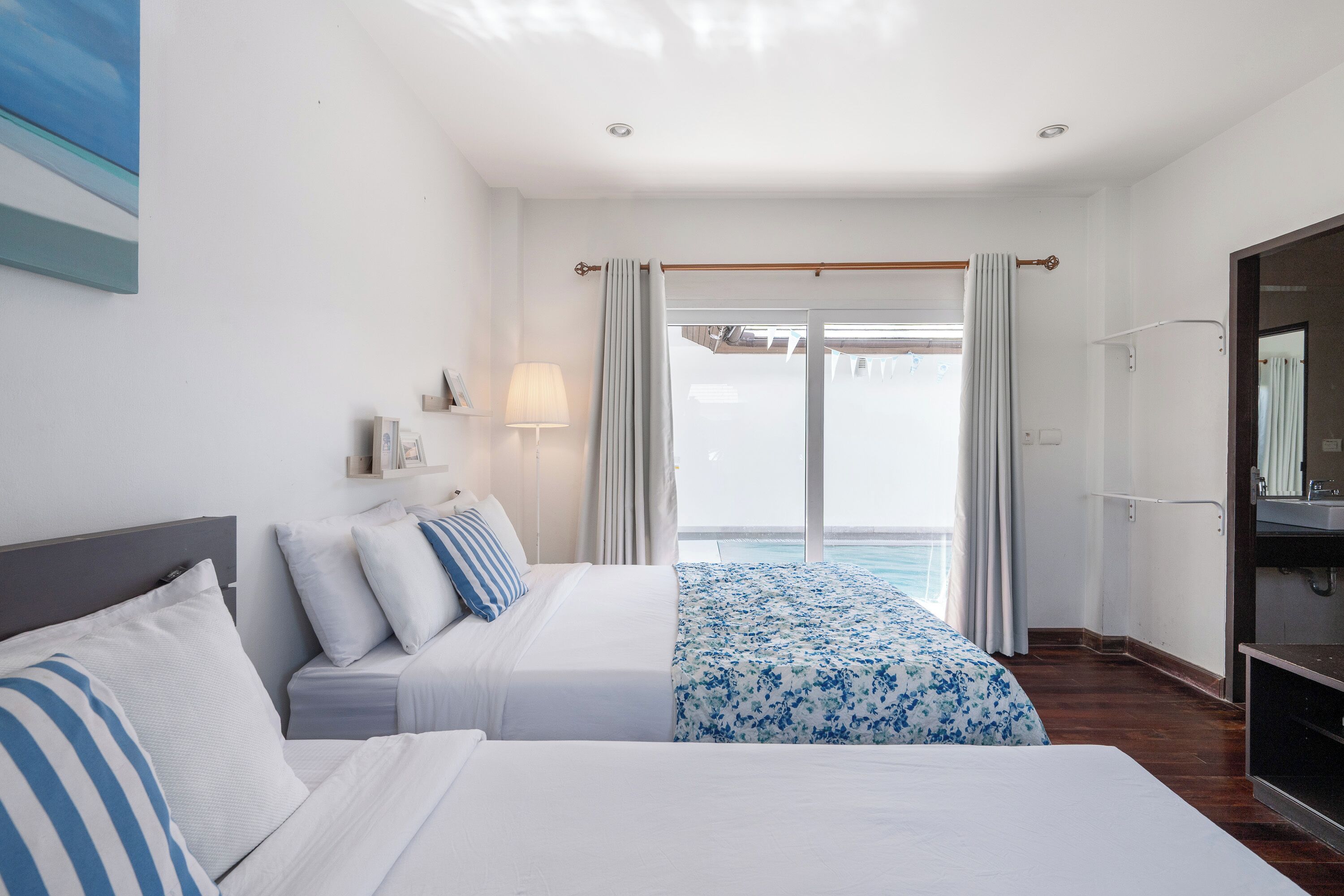 4 bedrooms, free WiFi, bed sheets