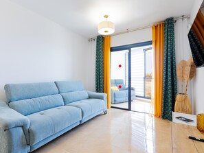 TV - Las Rocas by the Ocean, Wifi and Sea View (Los Abrigos)