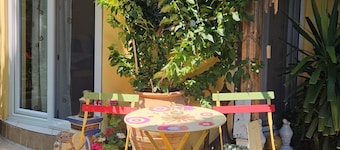 Home & Gardens 2-Bed Villa in Sevasti, Katerini