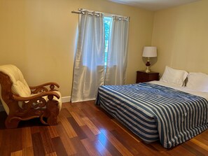 4 Schlafzimmer, Bügeleisen/Bügelbrett, WLAN, Bettwäsche