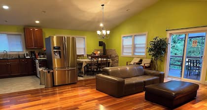 Cheerful,Very clean 4 Bedrooms house
