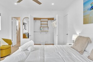 3 bedrooms, desk, iron/ironing board, travel cot