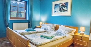 2 chambres, fer et planche à repasser, Wi-Fi gratuit, draps fournis