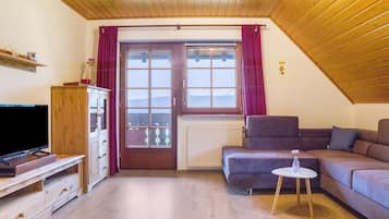 Télévision, table de tennis de table