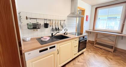 Dog-friendly Holiday Apartment Wildbach 80sqm, 2 Bedrooms, Infrared Sauna, max. 4 Persons