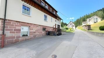 Enceinte de lâhĂ©bergement