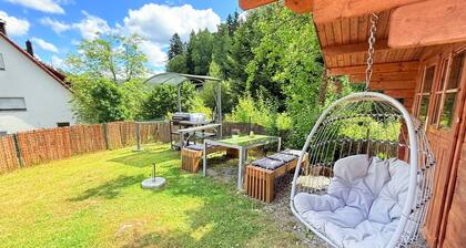 Holiday Apartment 'Waldblick, 75 sqm' with Fenced Garden, BBQ, Wi-Fi, Quiet Forest Edge