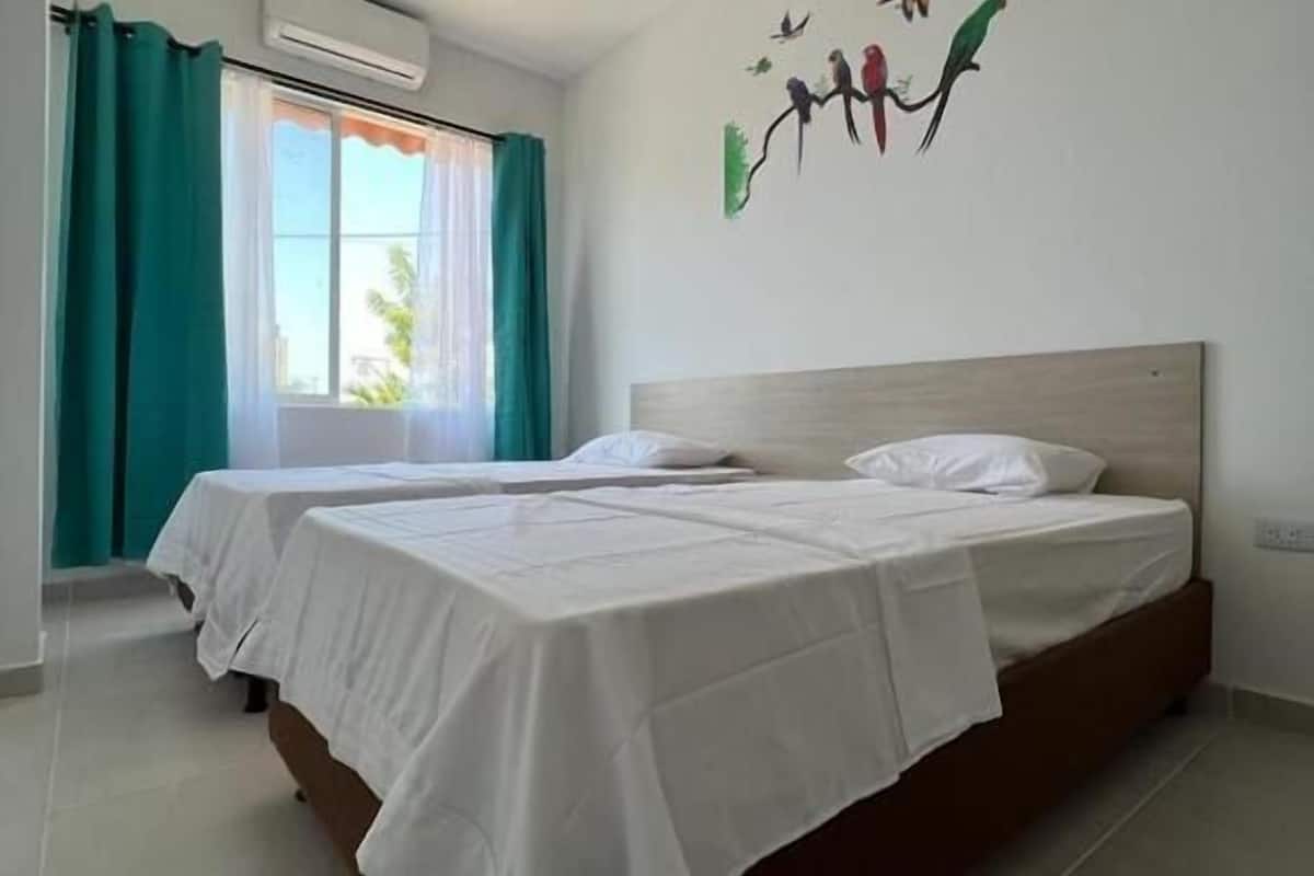 premium bedding, minibar, blackout curtains, free wifi