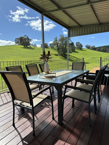 Tanjanerup Chalets "Clementine"
Farm Stay, Meet Larry, Clementine, Lady & Floss