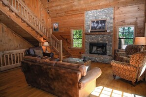 Smart TV, fireplace, video games, stereo - Mountain Lodge on 57 Acres • Hiking Trails • Private Lake • Hot Tub (Murphy)
