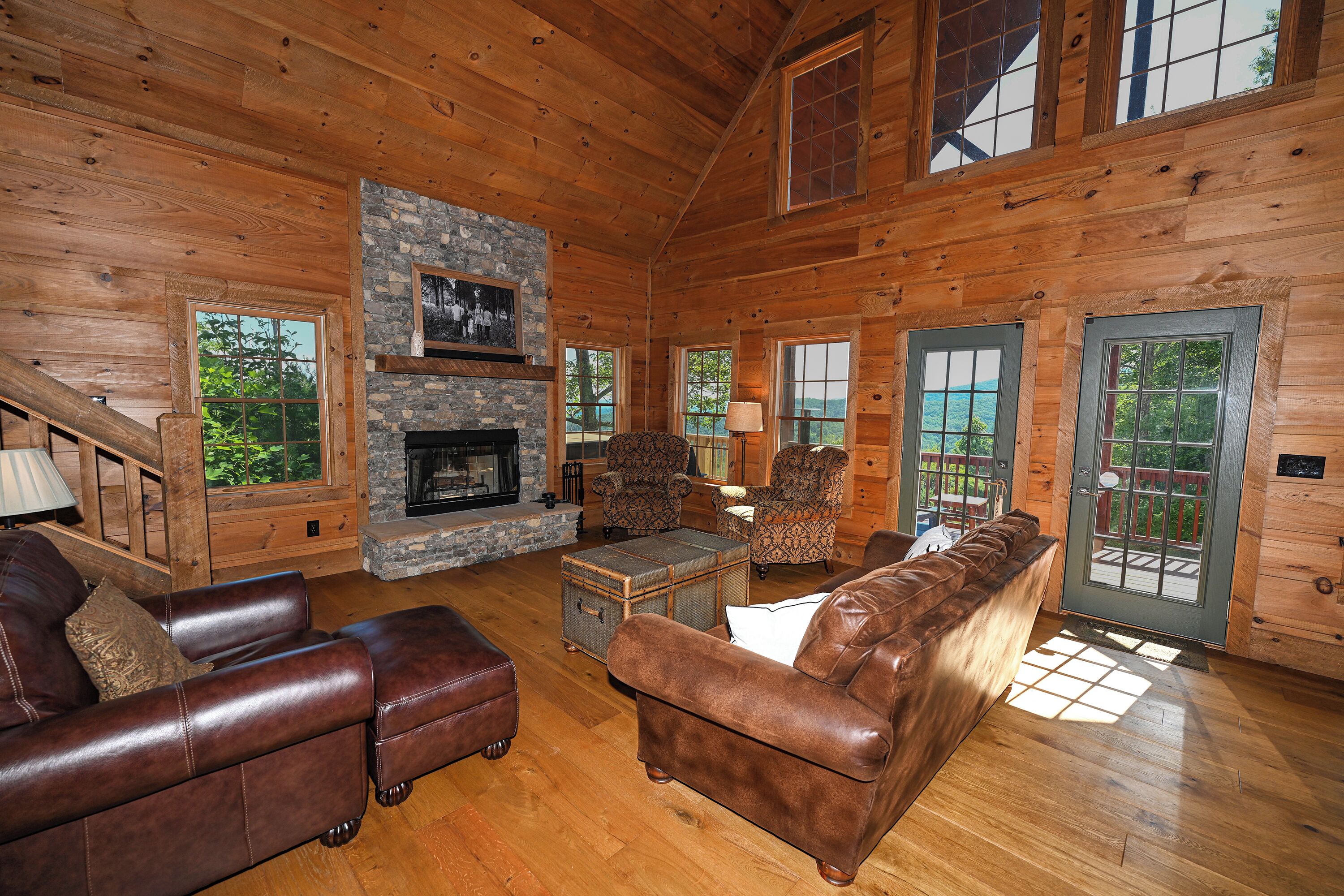 Smart TV, fireplace, video games, books