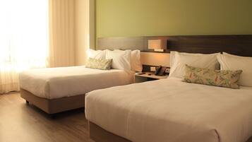 Familienzimmer, 2 Doppelbetten | 1 Schlafzimmer, hochwertige Bettwaren, Daunenbettdecken