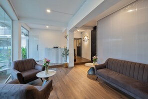 Trung tâm hành chính, văn phòng