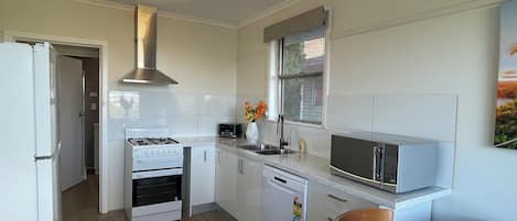 Family House | Private kitchen | Fridge, microwave, oven, dishwasher