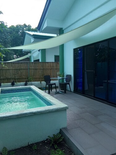 Chez Melanie U1 -Dumaguete Getaway with private plunge pool & Starlink Internet.