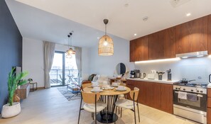 Luxury Apartment | In-room dining
