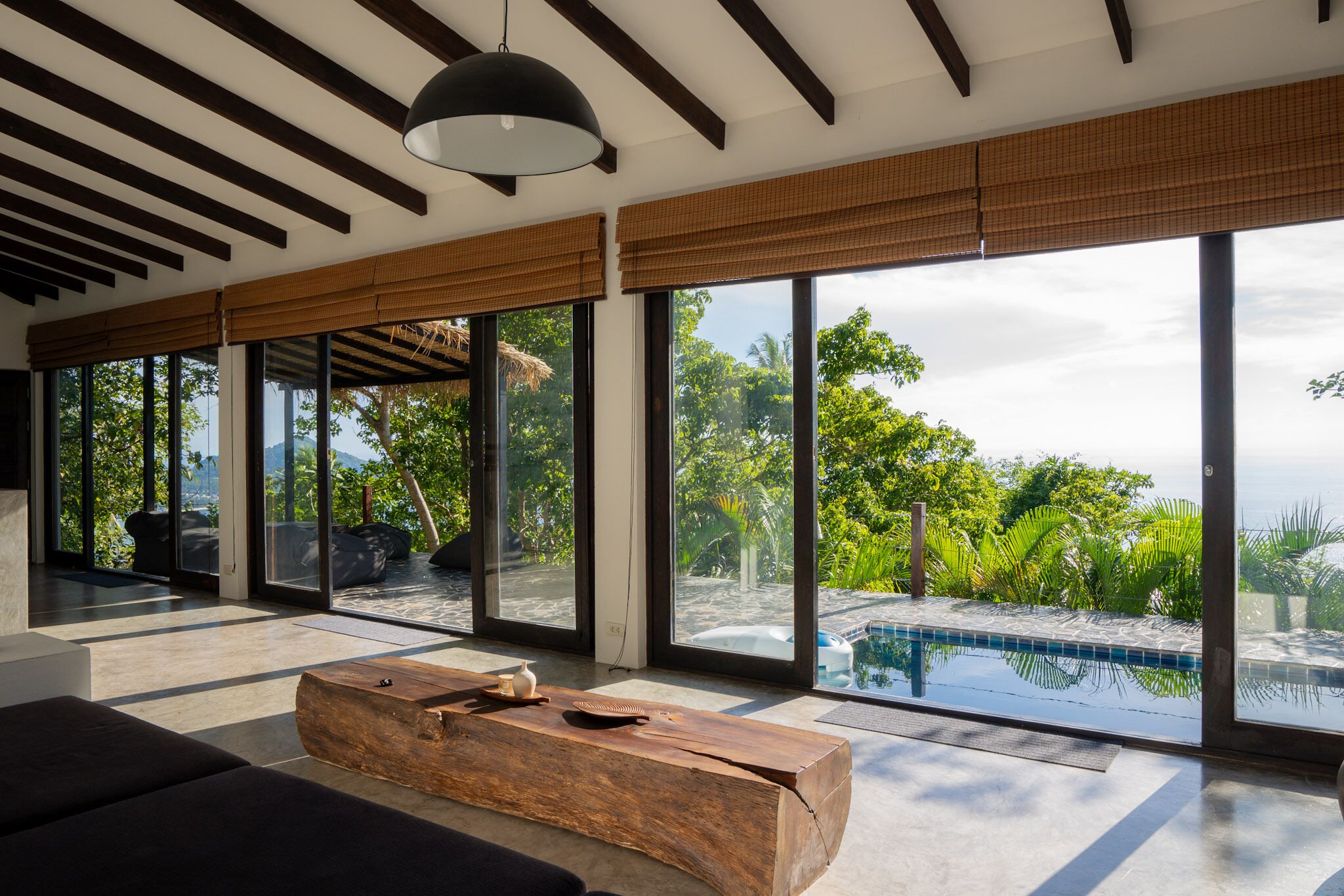 Superior Villa, 2 Bedrooms, Private Pool, Sea View | Living area | 40-inch LCD TV with digital channels, Netflix, books