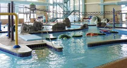 Cozy 5bdrm Haven in the Heart of Gillette 5 Min from Downtown- FREE Pool Passes!