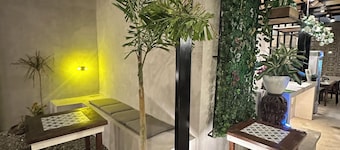 Soi Suites