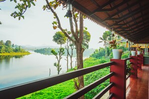 Exterior - Karapuzha Village Resort (Vythiri)