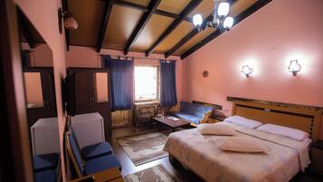 Basic Double Room, Garden View | 1 bedroom, free WiFi, bed sheets