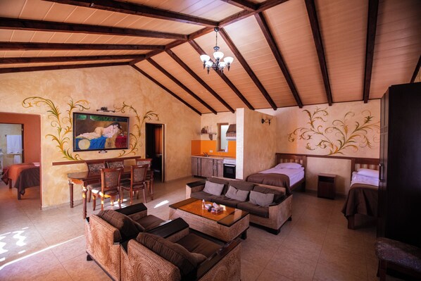 Family Cottage, Garden View