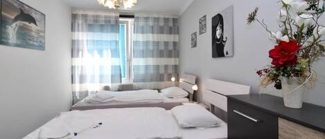 1 bedroom, iron/ironing board, free WiFi