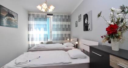 Cozy Apartment Privat Parking