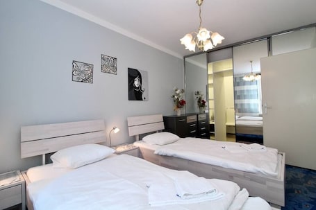 1 bedroom, desk, iron/ironing board, free WiFi. Cozy Apartment Privat Parking