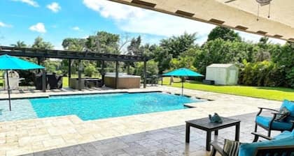 Gateway to Paradise - Miami and the Florida Keys & Key West
In a luxury home