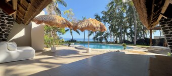 Marie-louise - Cocon Pieds Dans L'eau - Boucan Canot