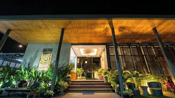 Fachada da propriedade