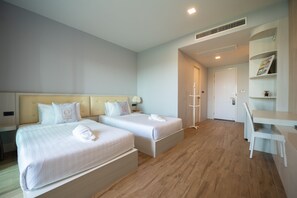 In-room safe, desk, free WiFi, bed sheets - Guuden Huahin Hotel (Hua Hin)