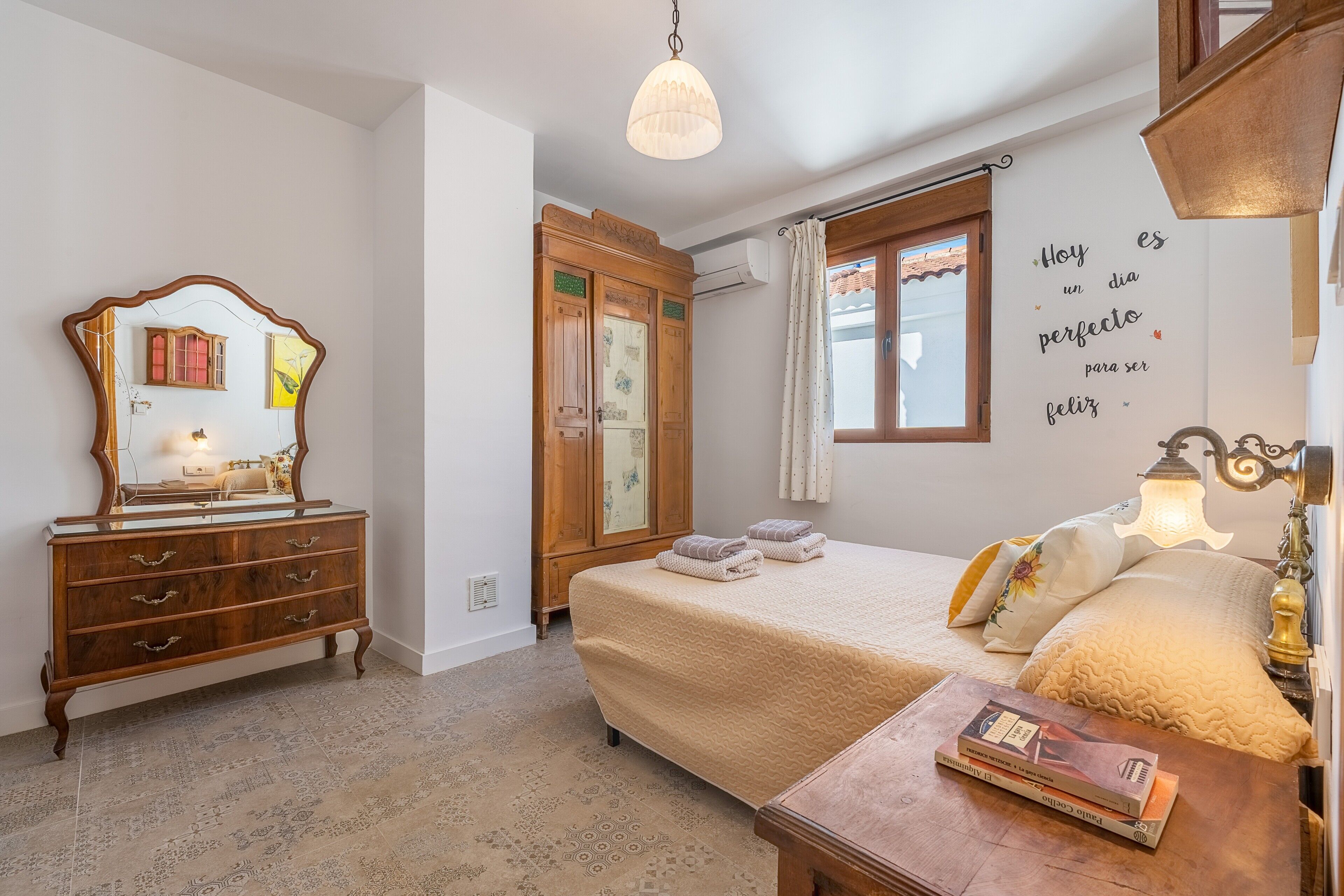 2 habitaciones, wifi gratis y ropa de cama 