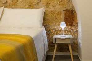 1 bedroom, iron/ironing board, free WiFi, bed sheets - Holiday Home 'Casanica1' with Shared Terrace & Wi-Fi (Palermo)