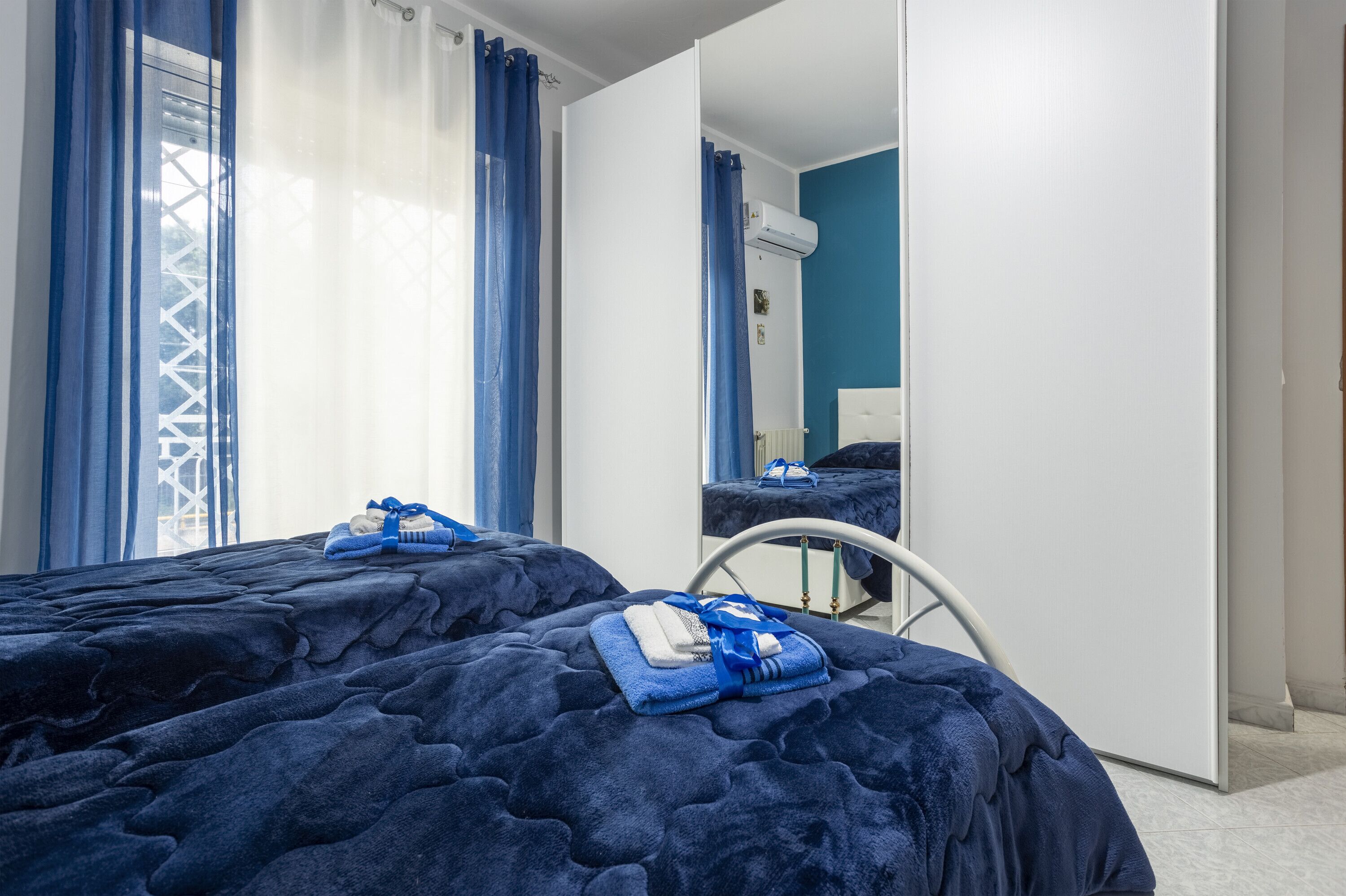 2 chambres, fer et planche à repasser, Wi-Fi gratuit, draps fournis