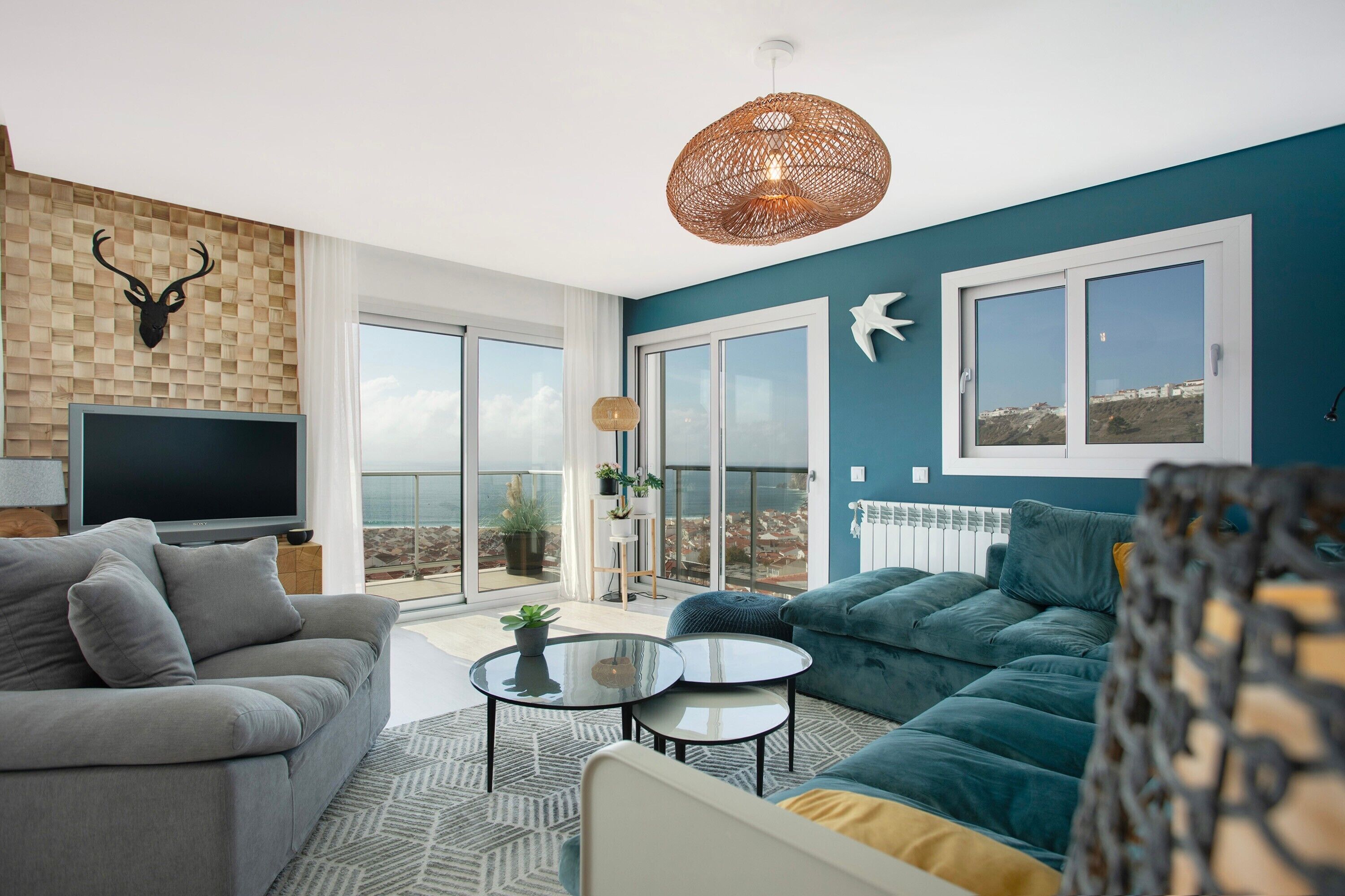 Fernseher, Stereoanlage