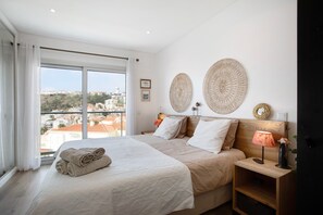 2 chambres, fer et planche à repasser, Wi-Fi gratuit, draps fournis