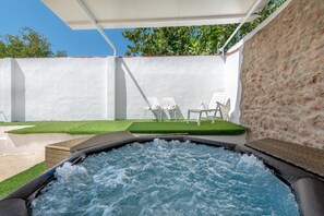 Terrace/patio - Holiday Home 'La Bombonera' with Private Terrace, Wi-Fi and Air Conditioning (Catadau)