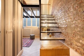 Interior - Apartment 'Dezza Loft' with Private Terrace, Wi-Fi and Air Conditioning (Milano)