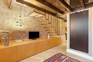 Interior - Apartment 'Dezza Loft' with Private Terrace, Wi-Fi and Air Conditioning (Milano)