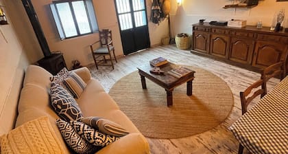Maison de vacances 'Paraiso Dos AvĂłs' avec vue sur les montagnes, terrasse et Wi-Fi