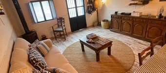 Holiday Home 'Paraiso Dos Avós' with Mountain View, Terrace & Wi-Fi