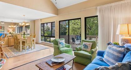 Tranquil 2BR Villa near Litchfield Beach