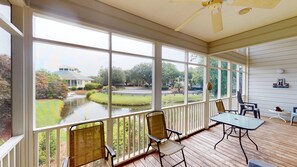 Interior - Lakeside Tranquility 2BR Villa Resort Amenities (Pawleys Island)