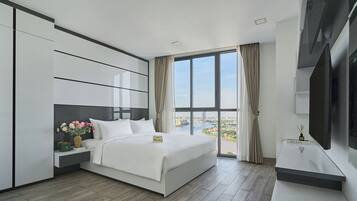Panoramic Duplex, 2 Bedrooms | 1 bedroom, down duvets, pillow-top beds, in-room safe