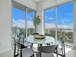 Dining - Urban Design 2 Bdrm Bay views Penthouse (Miami)